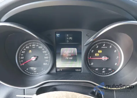 2017 Mercedes-Benz C 300 Sport z USA, uszkodzony, nr VIN 55SWF4JB4HU206692